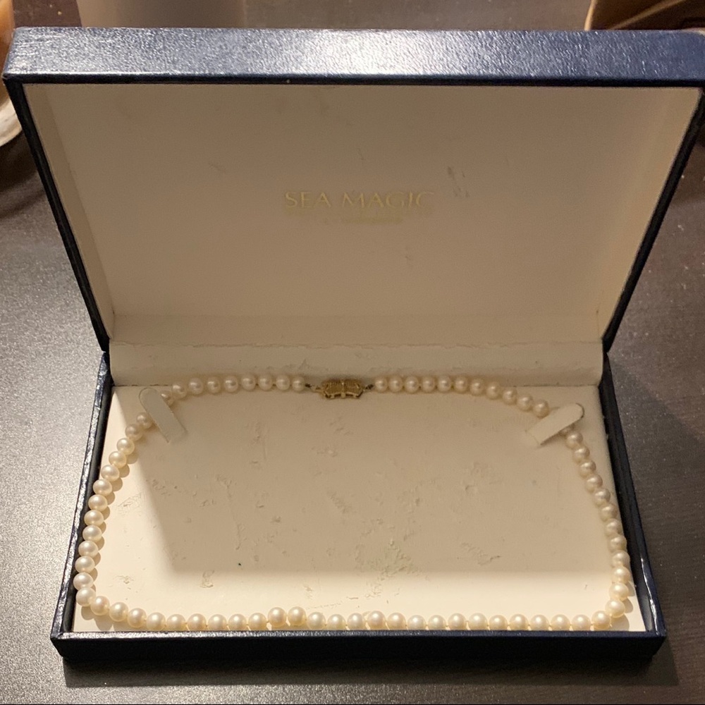 SEA MAGIC Cultured Pearls by MIKIMOTO